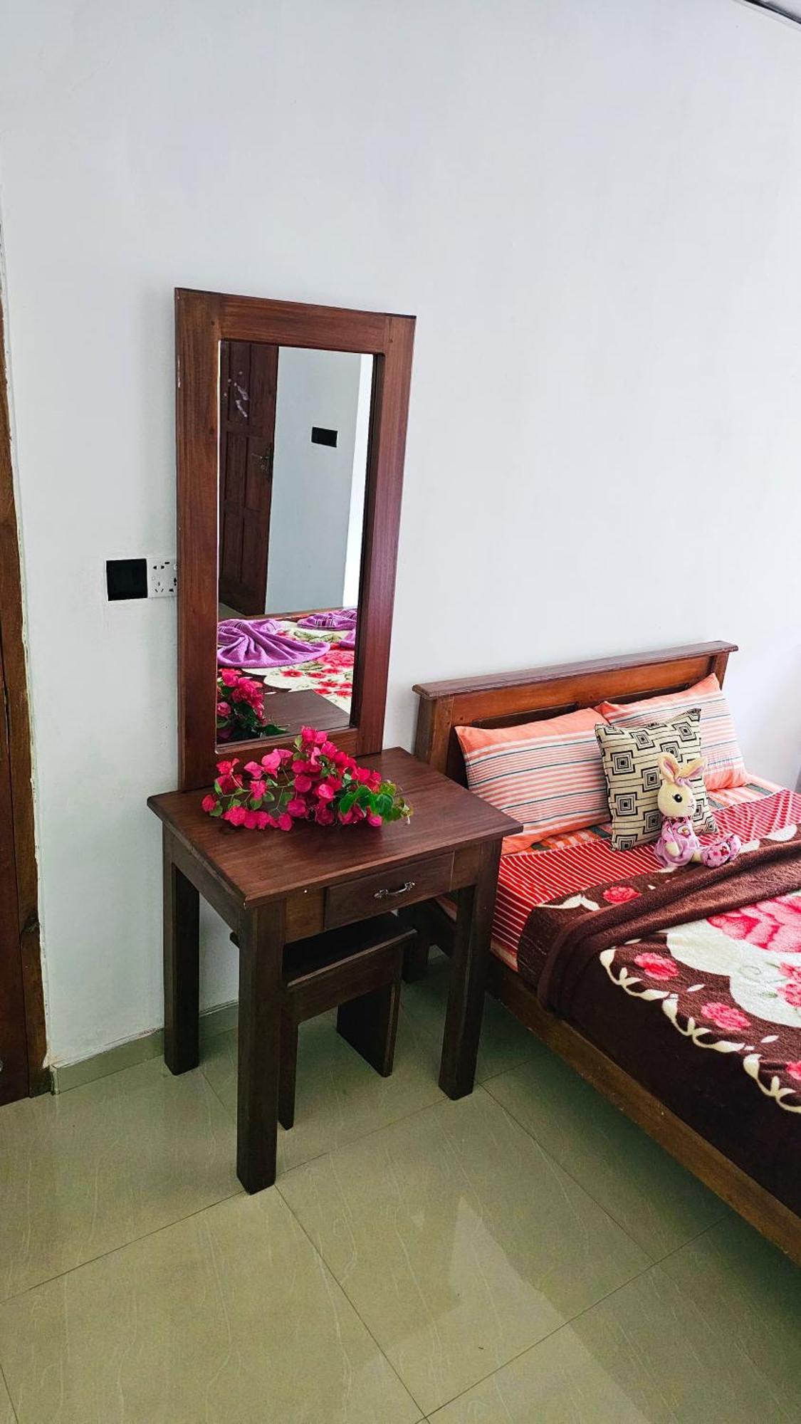 Adams Peak Grand Hotel Nallathanniya Kültér fotó