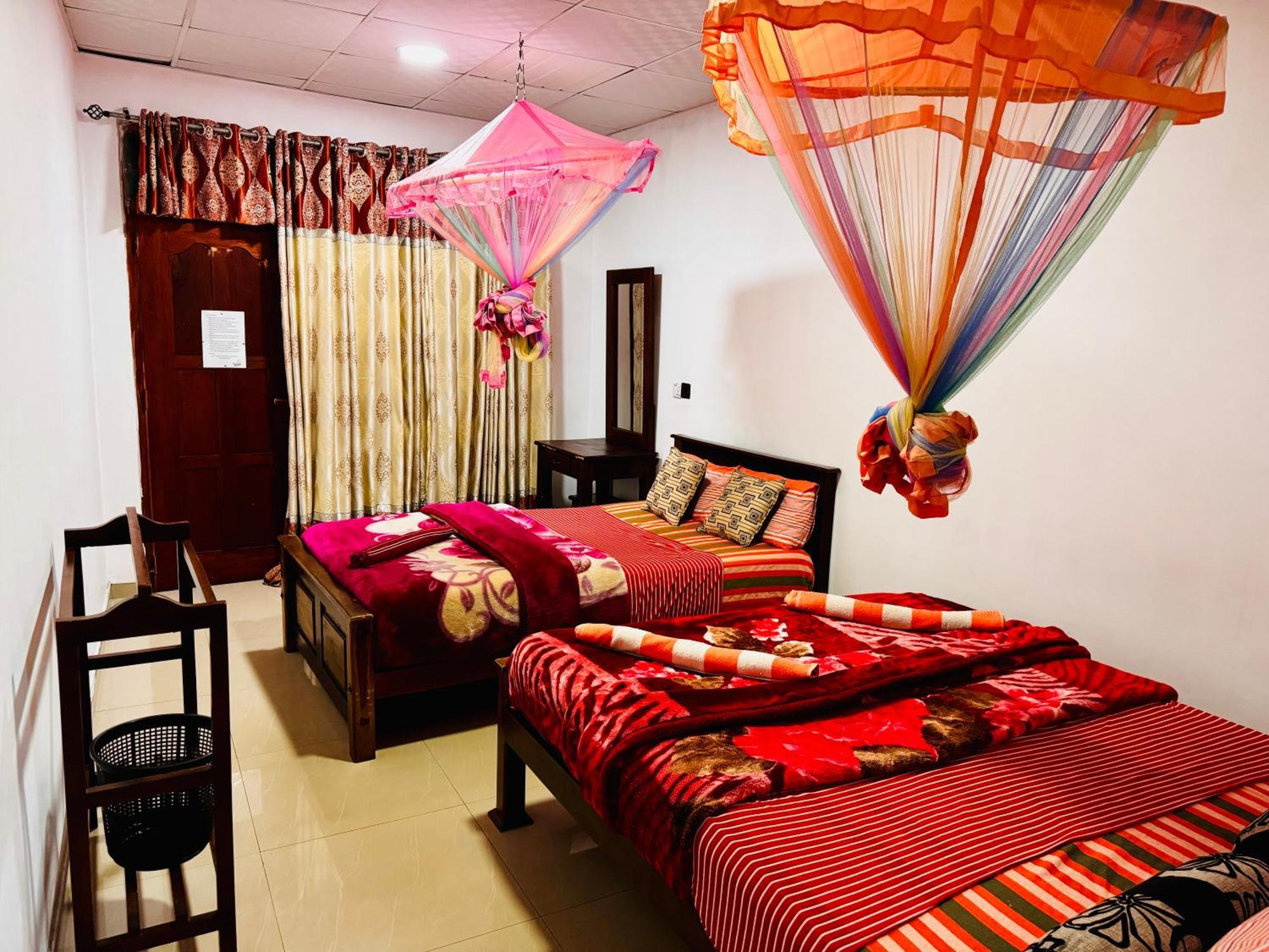 Adams Peak Grand Hotel Nallathanniya Kültér fotó
